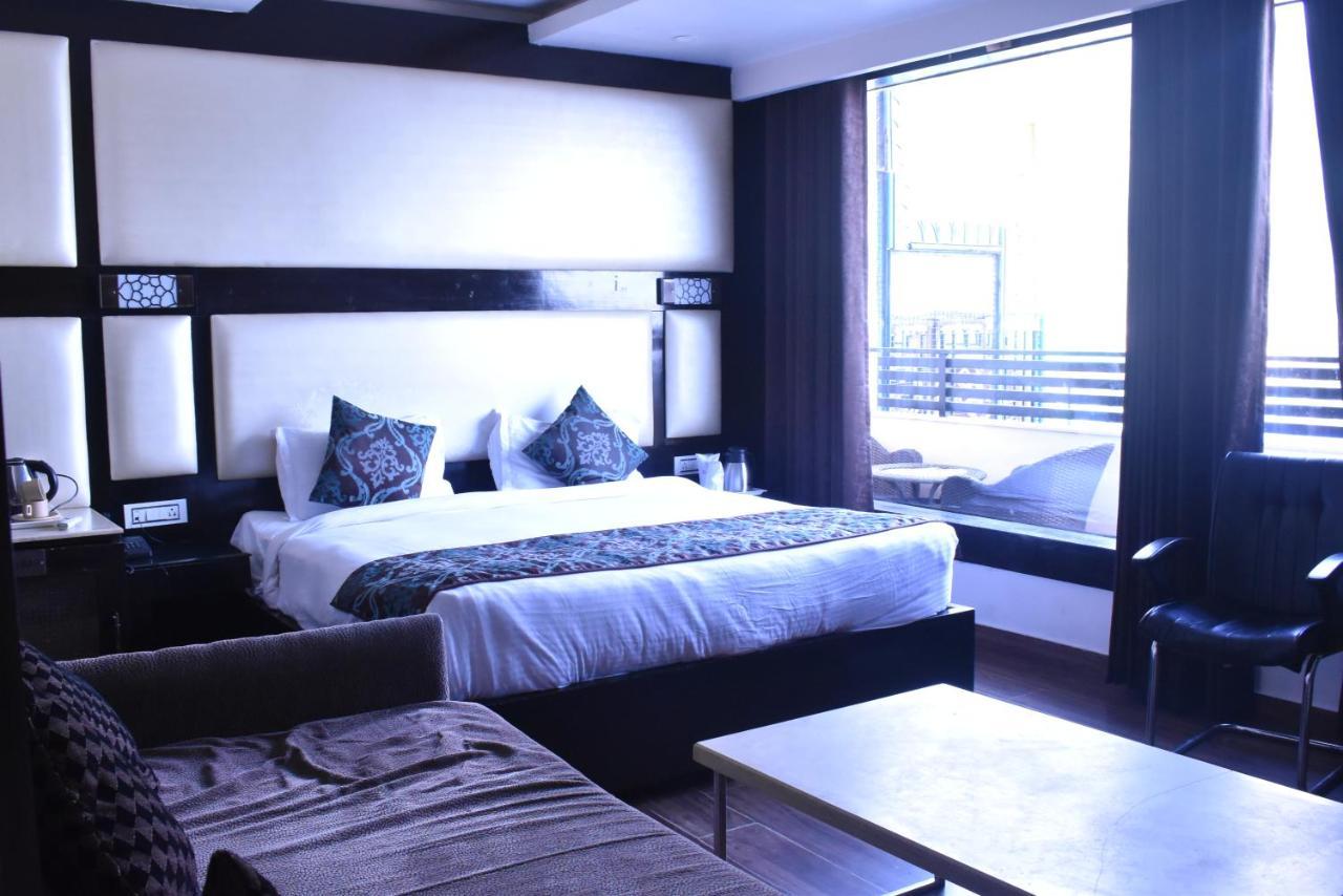 Hotel Black Magic ダラムシャーラー エクステリア 写真